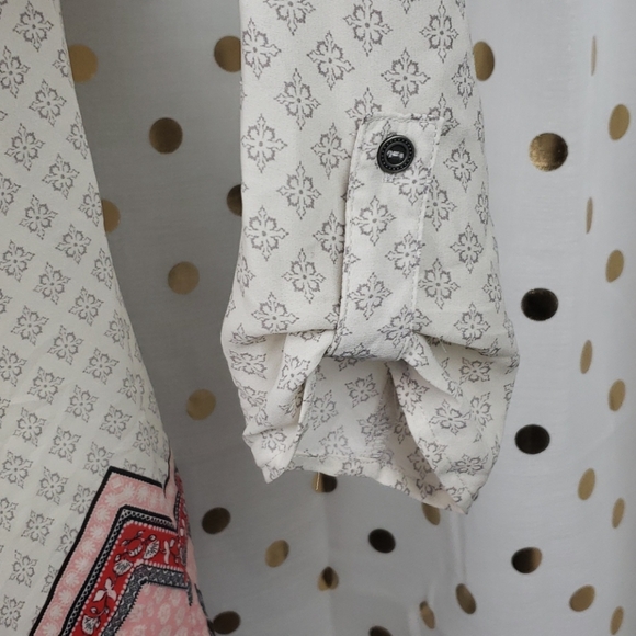 Rewind Ivory Crocheted Top - Picture 6 of 11